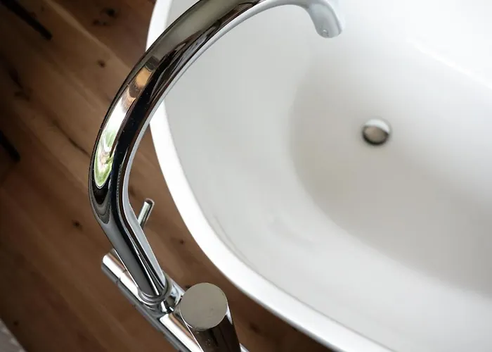 Sauna Bain Nordique Cinéma Vue Montange *