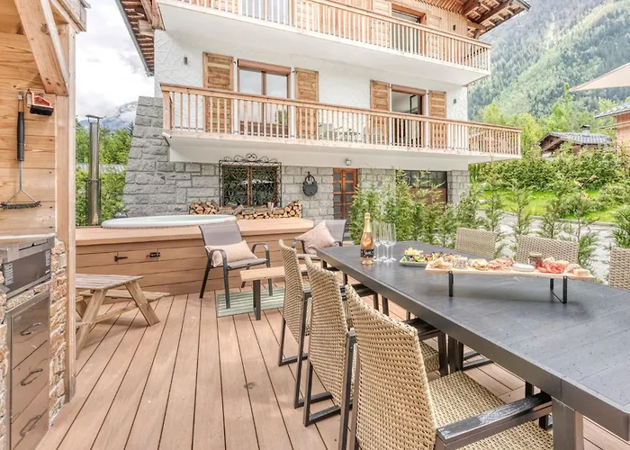 Sauna Bain Nordique Cinéma Vue Montange