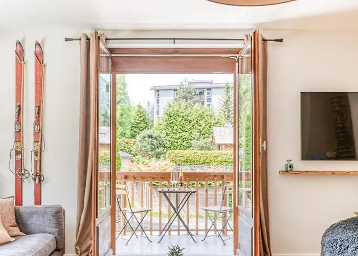 Sauna Bain Nordique Cinéma Vue Montange Chalet *