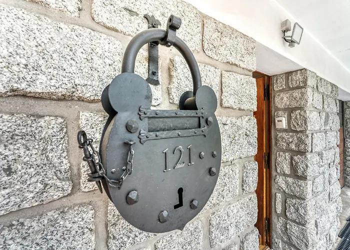 Sauna Bain Nordique Cinéma Vue Montange Chamonix Mont Blanc