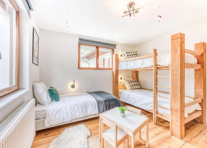 Sauna Bain Nordique Cinéma Vue Montange