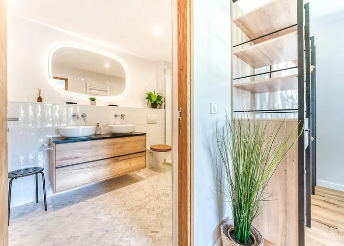 Chalet Sauna Bain Nordique Cinéma Vue Montange Chamonix Mont Blanc