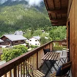 Sauna Bain Nordique Cinema Vue Montange *