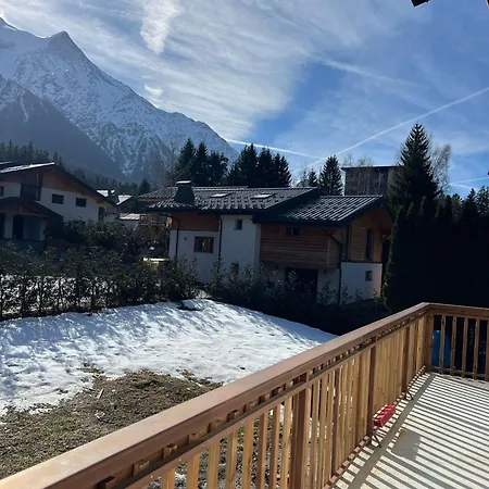 Alpesi faház Sauna Bain Nordique Cinema Vue Montange