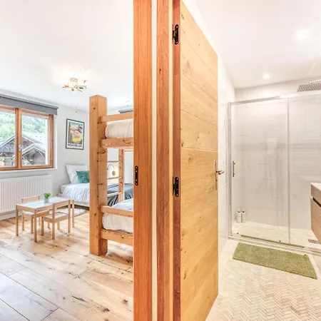 Sauna Bain Nordique Cinema Vue Montange *