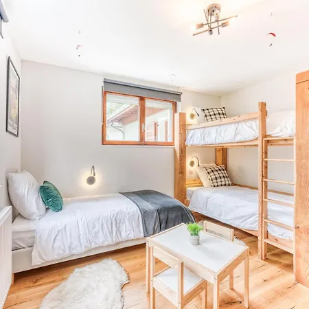 Sauna Bain Nordique Cinema Vue Montange