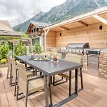 Chalet Sauna Bain Nordique Cinéma Vue Montange Chamonix