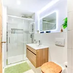 Sauna Bain Nordique Cinéma Vue Montange *