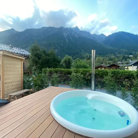 Sauna Bain Nordique Cinéma Vue Montange
